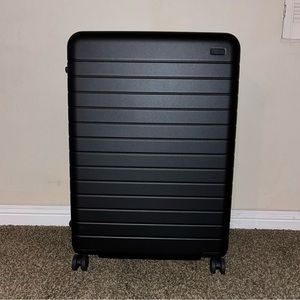 AWAY LUGGAGE - THE LARGE FLEX